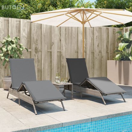 vidaXL 2 db szürke polyrattan napozóágy asztallal