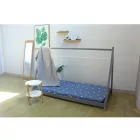 Montessori ágy, szürke, tűnyalábos fenyőfa, GROSI
